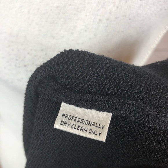 St. John Black Beige Tank Top Shirt - Picture 6 of 6